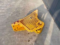 Caterpillar D6K Zugtraverse