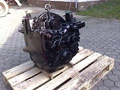 Hanomag D500 D540 D580E D600D Super gear box power shift used